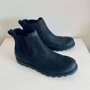 New without box size 11 Sorel Ainsley Chelsea Leather Boots